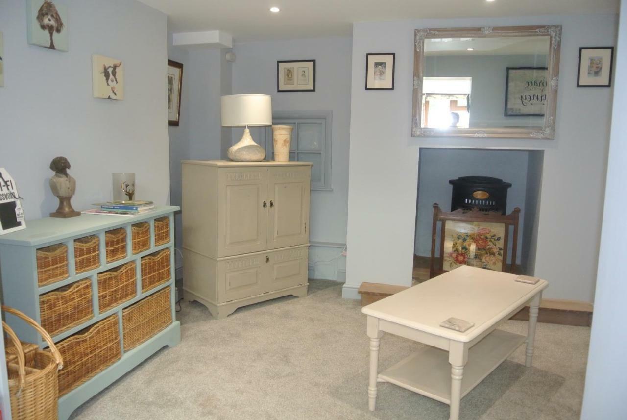Higher Brockwell Annexe Wootton Courtenay 외부 사진